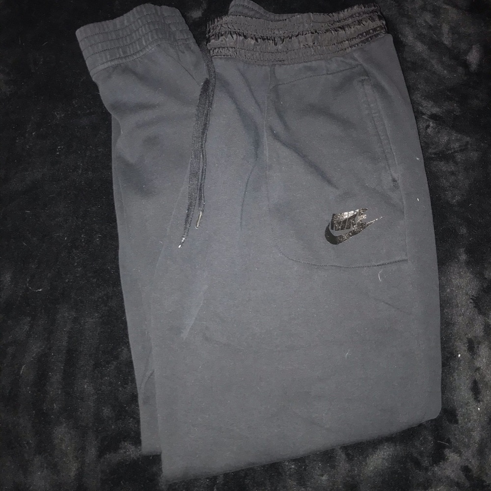 Nike sweatpants joggers